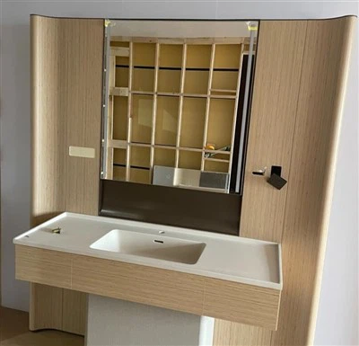 หน้าจอกระจกโรงแรม